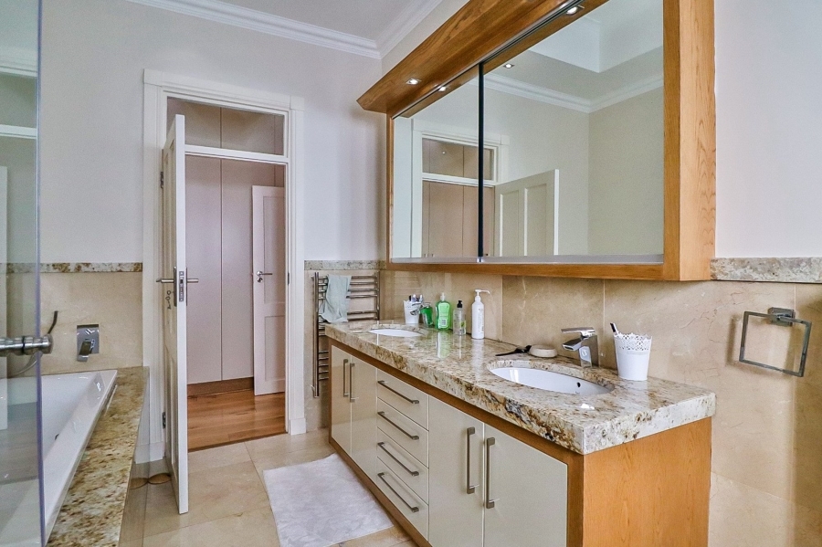 4 Bedroom Property for Sale in Walmer Eastern Cape